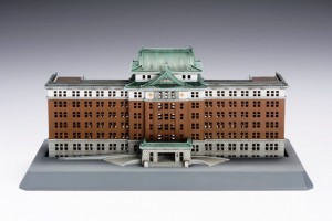 1/500 愛知県庁 本庁舎(2012年、ファインモールド)
